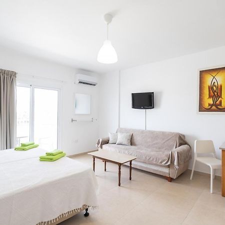 Christothea Apartments Agia Napa Buitenkant foto