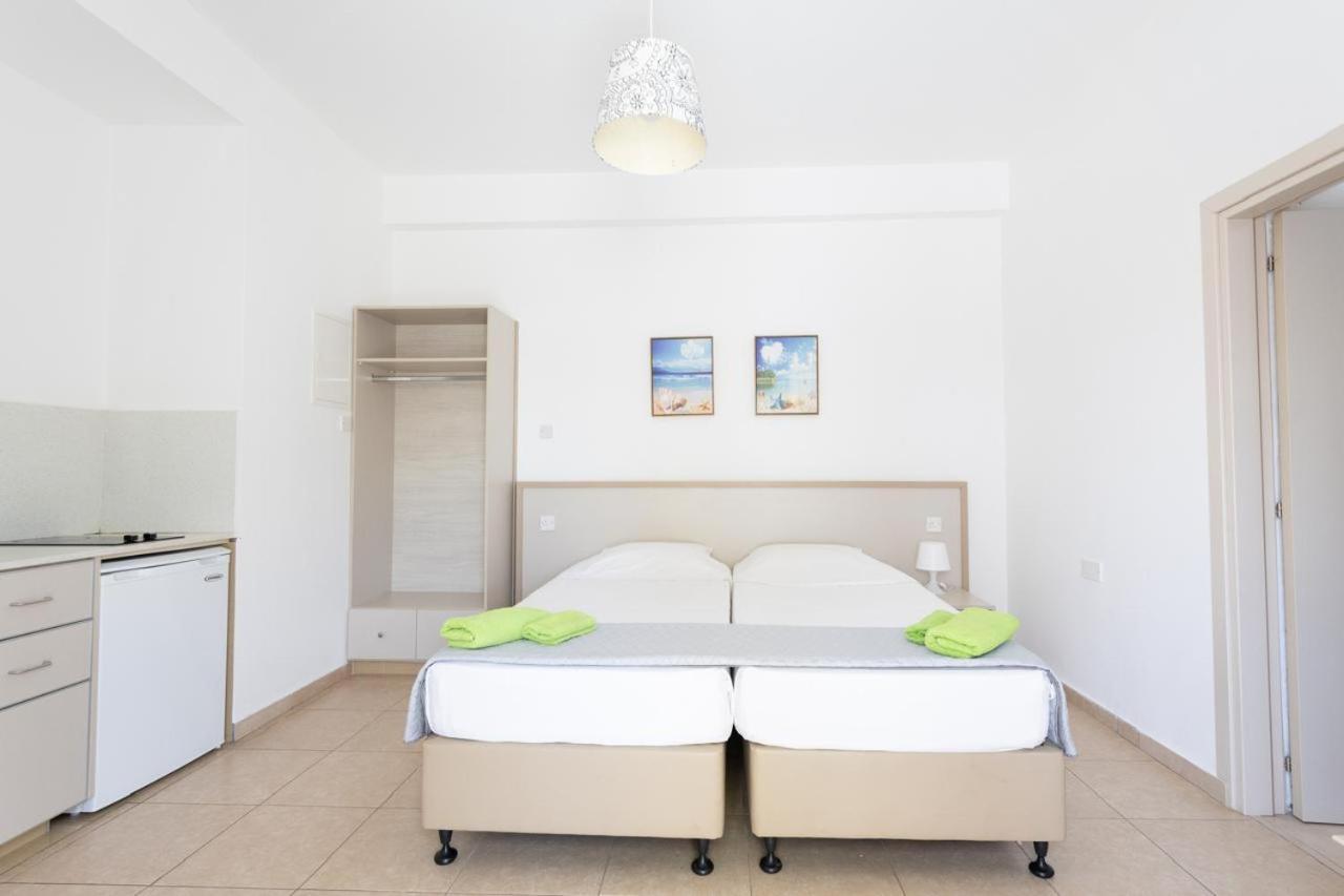 Christothea Apartments Agia Napa Buitenkant foto