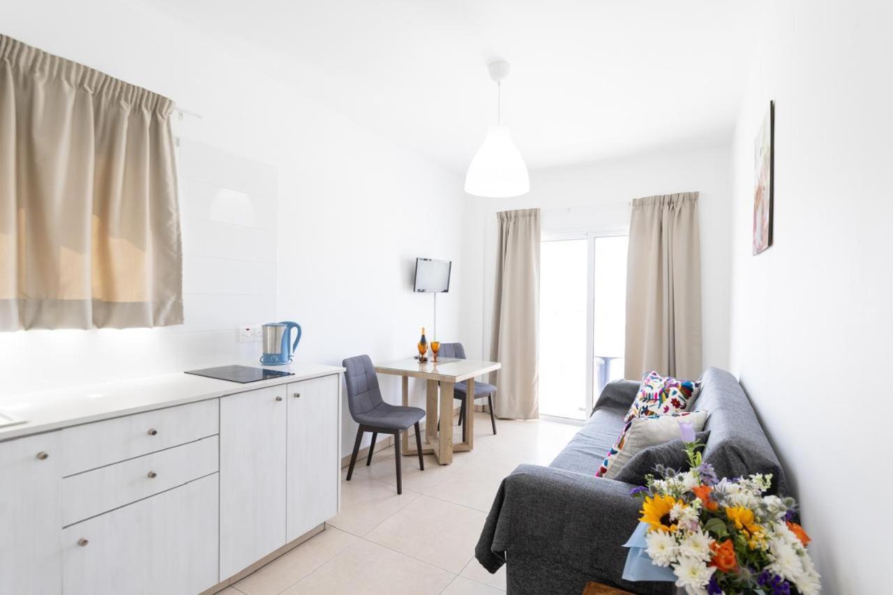 Christothea Apartments Agia Napa Buitenkant foto