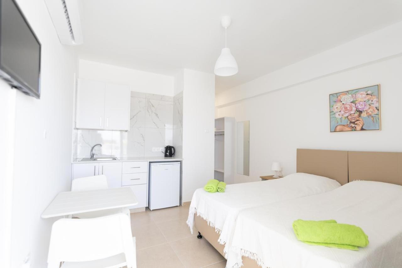 Christothea Apartments Agia Napa Buitenkant foto