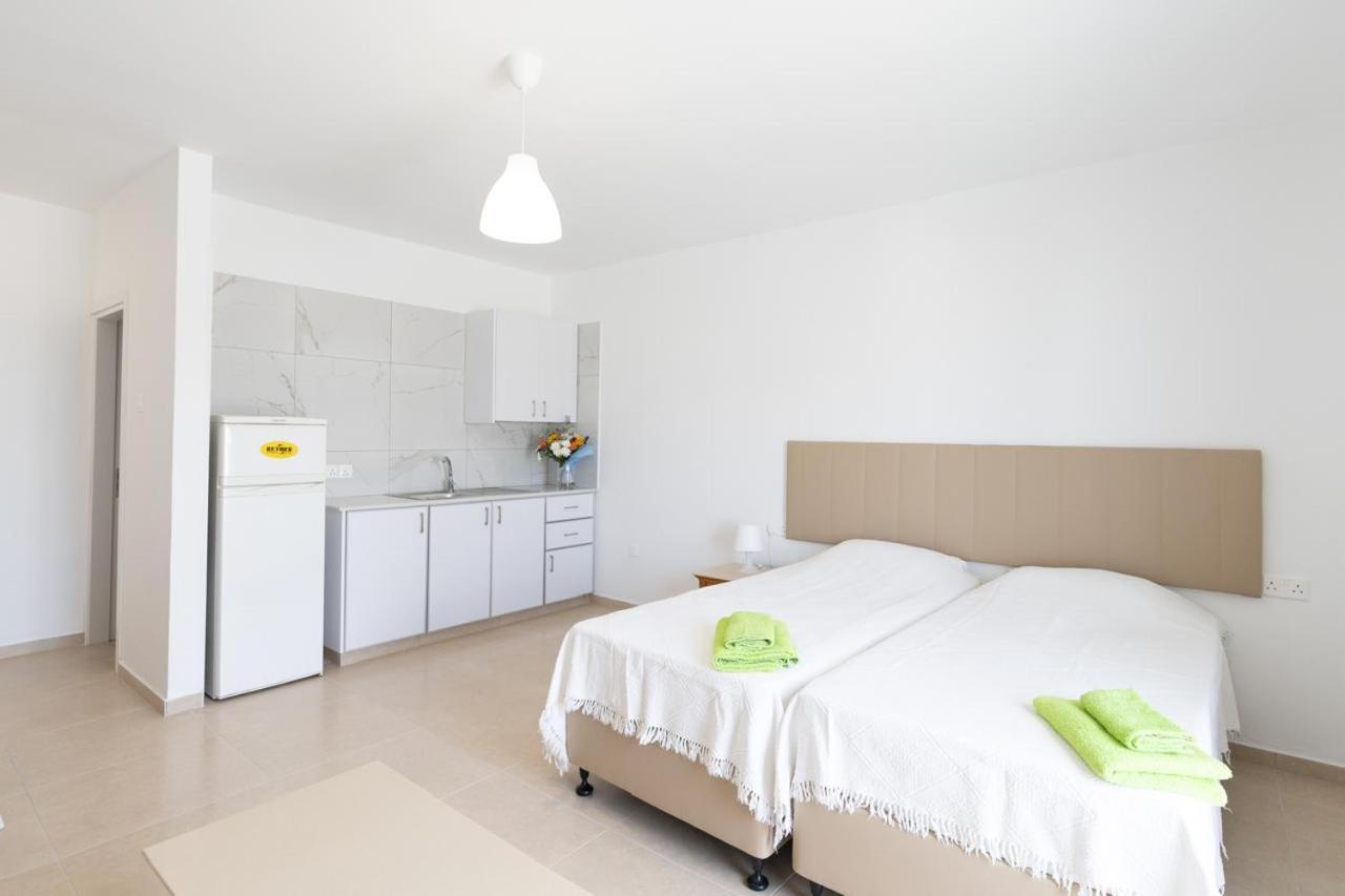 Christothea Apartments Agia Napa Buitenkant foto